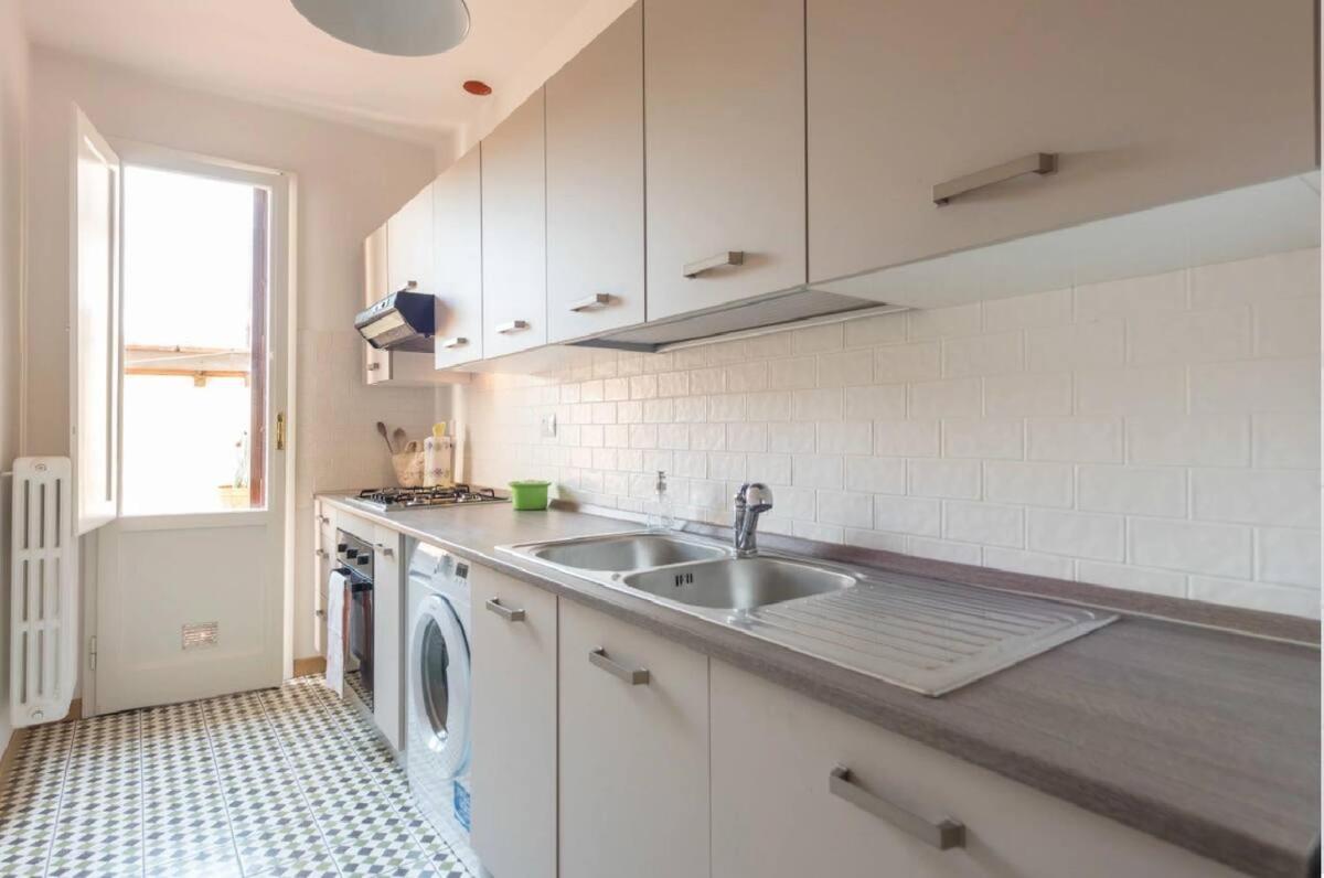 Airy One Bedroom With Terrace Near Palazzo Pitti Apartamento *