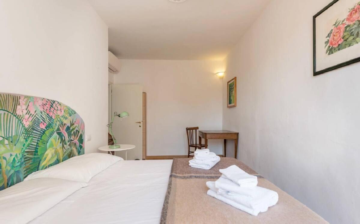 Apartamento Airy One Bedroom With Terrace Near Palazzo Pitti