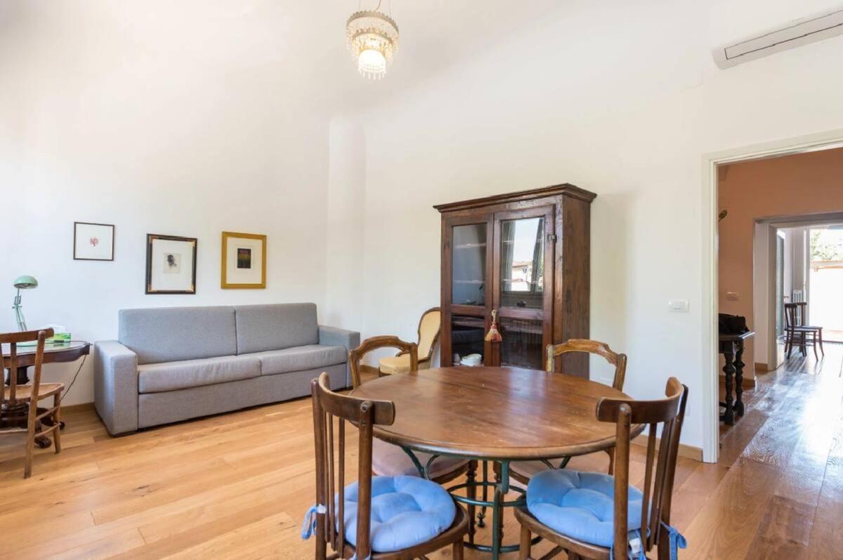Apartamento Airy One Bedroom With Terrace Near Palazzo Pitti
